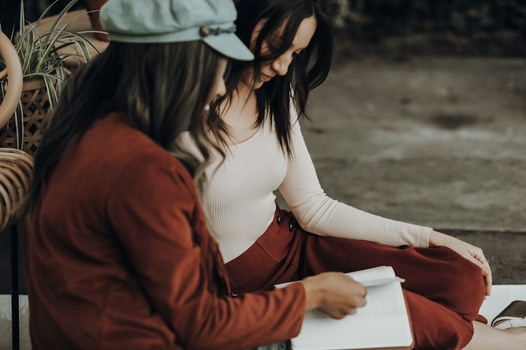 couple planning savings goals